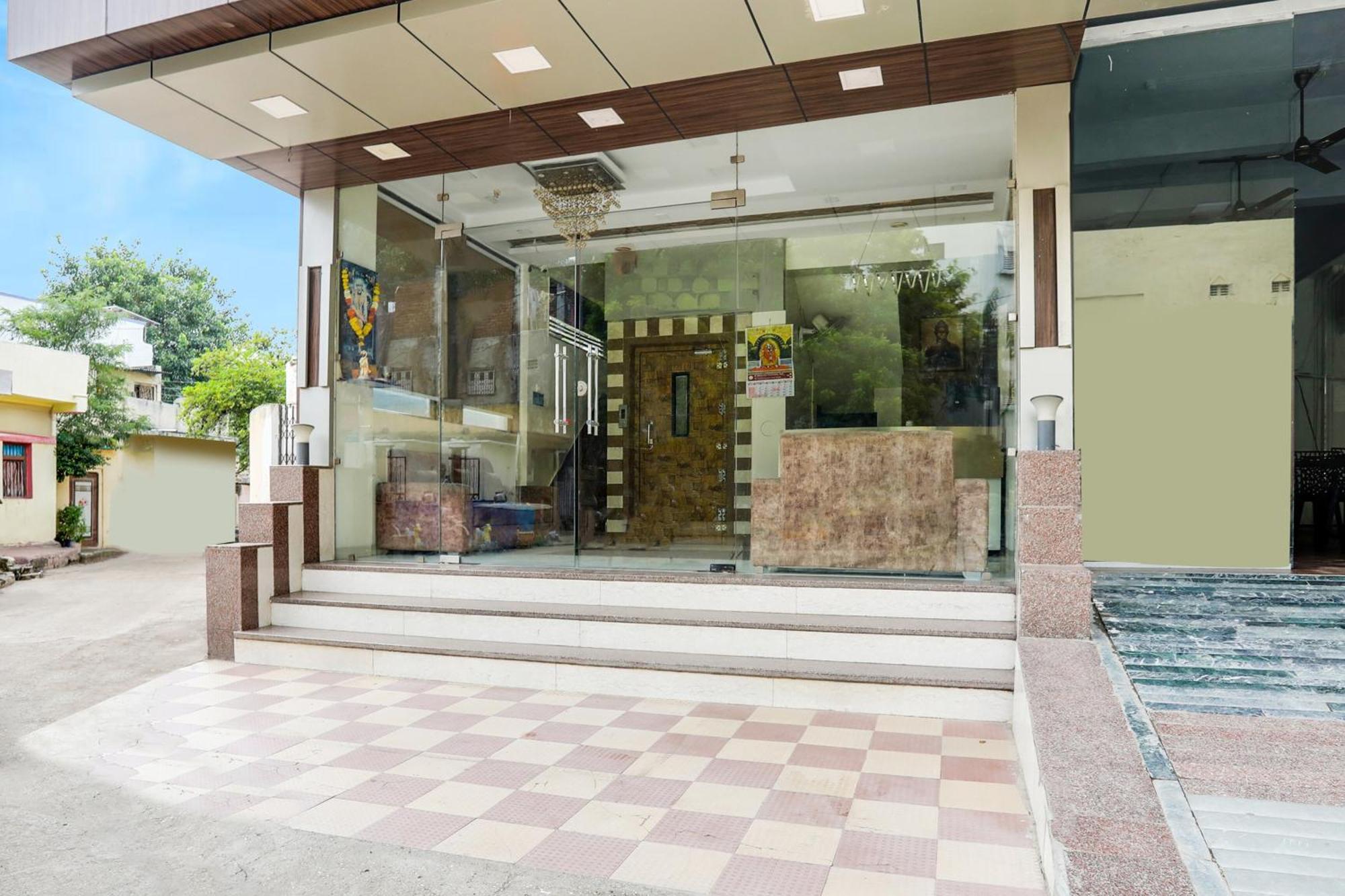 Super Hotel O Palkhi Road Near Sai Baba Temple Formerly Netra Sai Shirdi Esterno foto