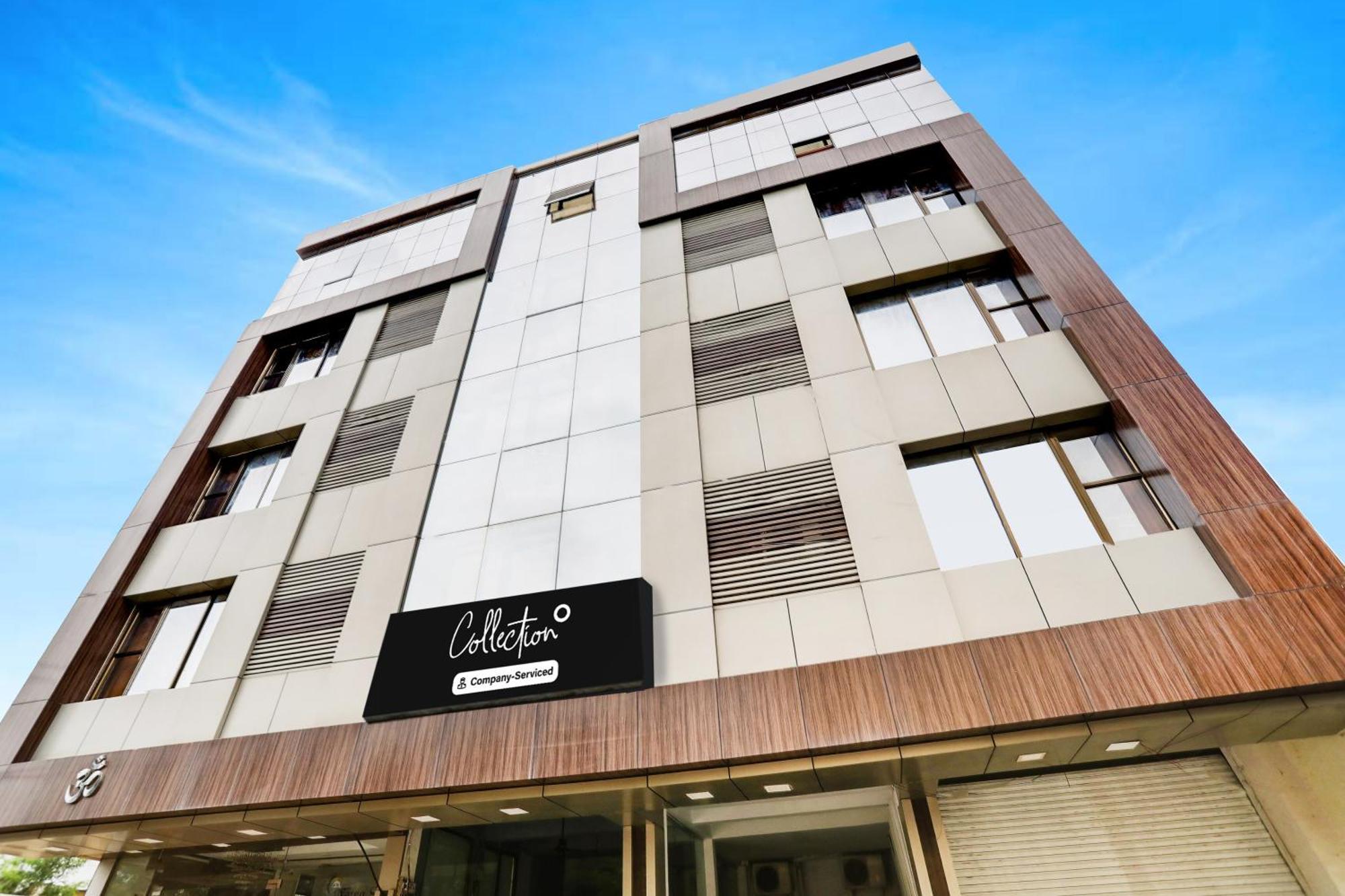 Super Hotel O Palkhi Road Near Sai Baba Temple Formerly Netra Sai Shirdi Esterno foto