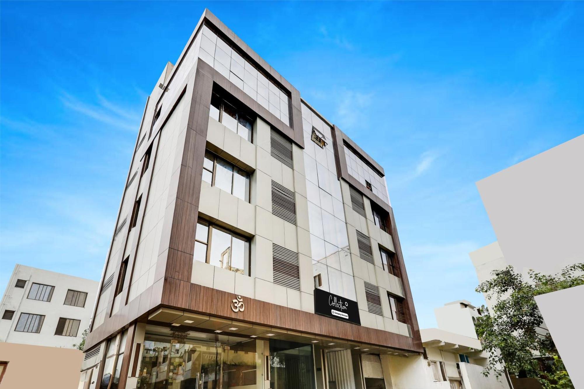 Super Hotel O Palkhi Road Near Sai Baba Temple Formerly Netra Sai Shirdi Esterno foto